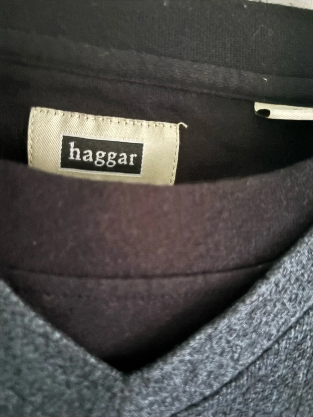 Haggar Men's V-Neck Sweater in Charcoal